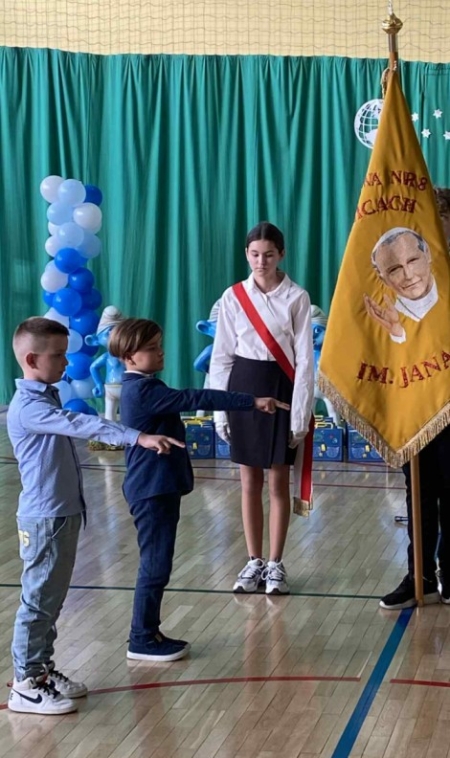 Ślubowanie pierwszoklasistów w SP nr 8